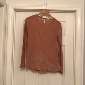 Long sleeve embroidered top
